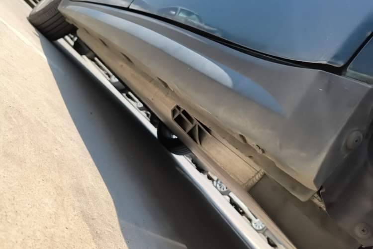 Used ORA Good Cat 2021 400km Standard Range Athena Edition Lithium-Ion Battery Left Side Sill