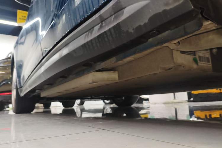 Used ORA Good Cat 2021 400km Standard Range Venus Edition Lithium Iron Phosphate Left Side Sill