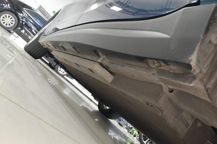 Used ORA Good Cat 2021 400km Standard Range Athena Edition Lithium Iron Phosphate Left Side Sill