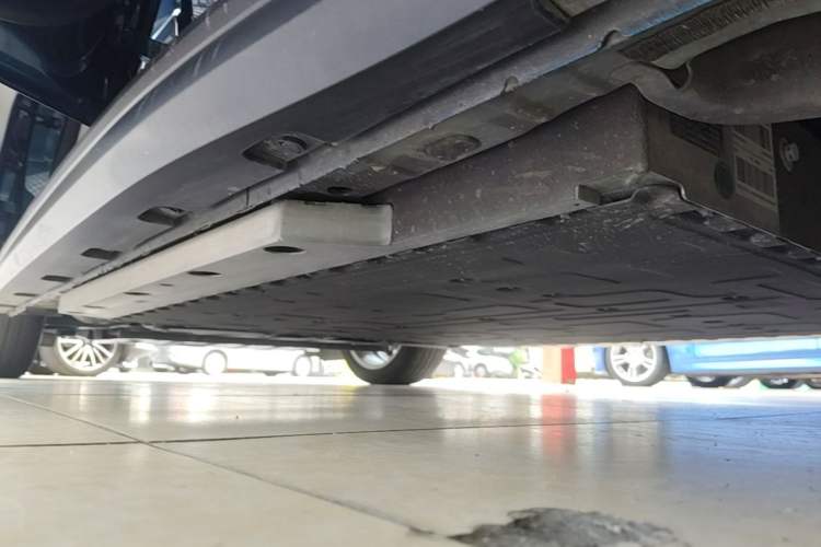 Used ORA Good Cat 2021 400km Standard Range Venus Edition Lithium Iron Phosphate Left Side Sill