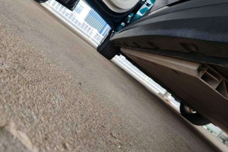 Used ORA Good Cat 2021 400km Standard Range Athena Edition Lithium-Ion Battery Left Side Sill