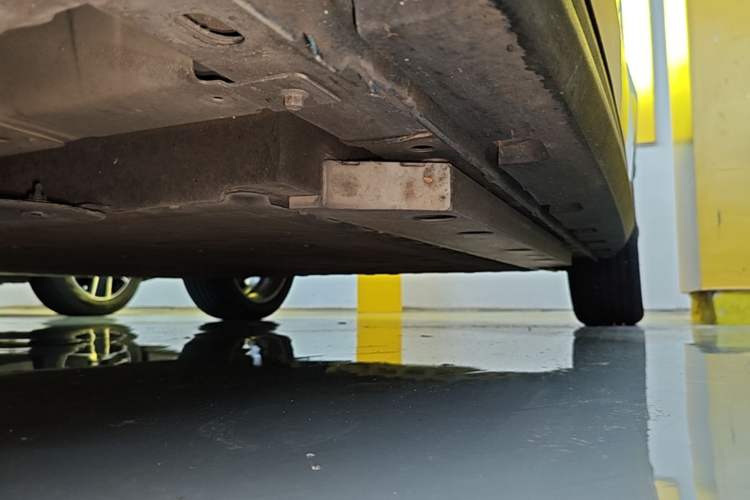 Used ORA Good Cat 2021 400km Standard Range Venus Edition Lithium Iron Phosphate Left Side Sill