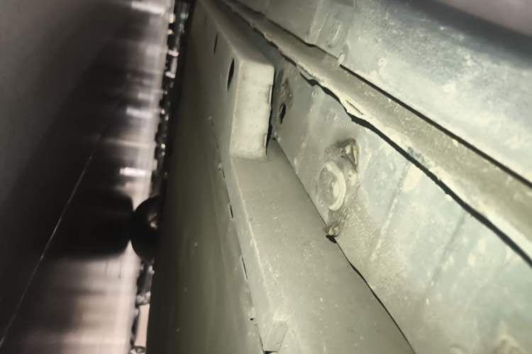 Used ORA Good Cat 2021 400km Standard Range Venus Edition Lithium Iron Phosphate Left Side Sill