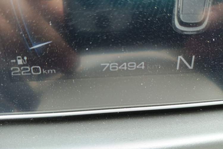 Used ORA Good Cat 2021 400km Standard Range Athena Edition Lithium-Ion Battery Odometer Close Up