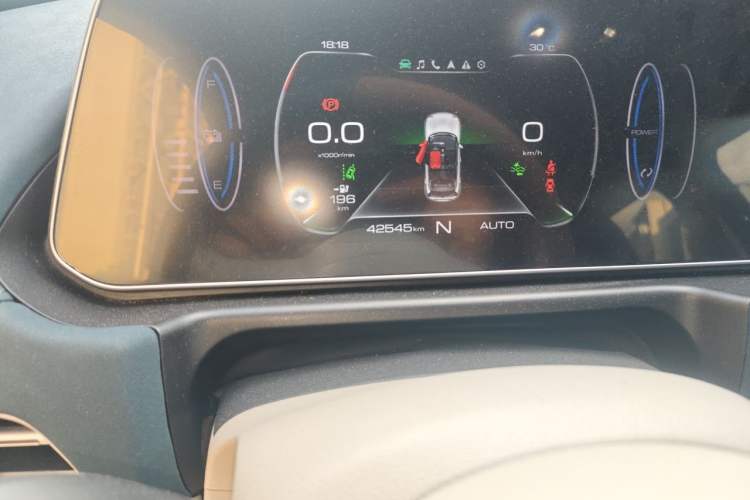 Used ORA Good Cat 2021 400km Standard Range Venus Edition Lithium Iron Phosphate Odometer Close Up