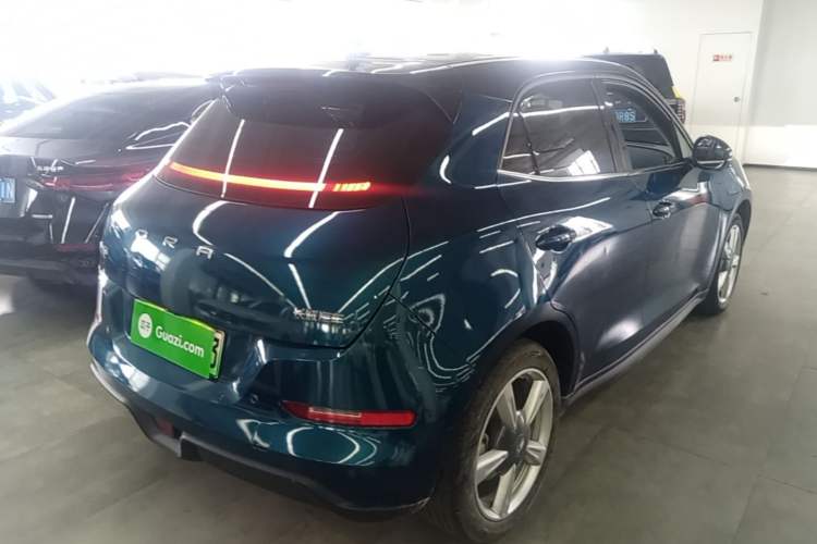 Used ORA Good Cat 2021 400km Standard Range Venus Edition Lithium-Ion Battery Rear Right 45 Deg
