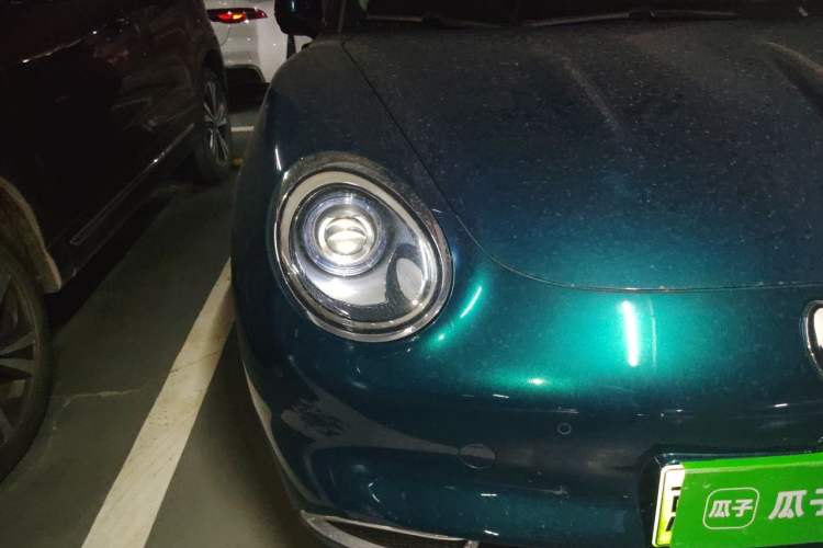 Used ORA Good Cat 2021 400km Standard Range Athena Edition Lithium-Ion Battery Right Front Headlight