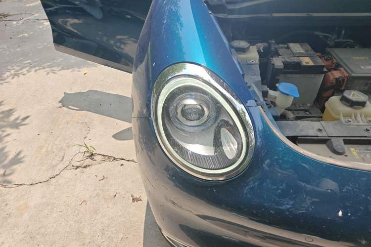 Used ORA Good Cat 2021 400km Standard Range Athena Edition Lithium Iron Phosphate Right Front Headlight
