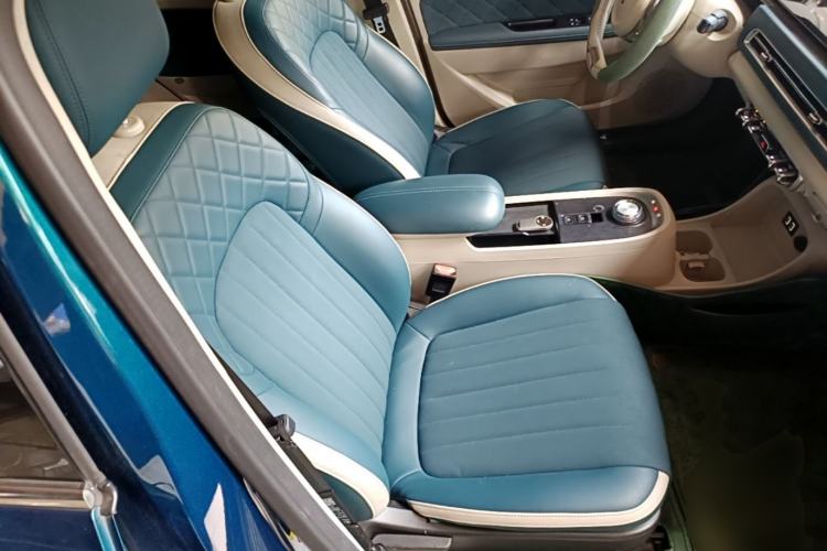 Used ORA Good Cat 2021 500km Long-Range Poseidon Edition Lithium-Ion Battery Right Front Seat
