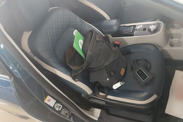 Used ORA Good Cat 2021 400km Standard Range Venus Edition Lithium-Ion Battery Right Front Seat