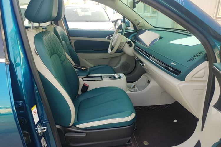 Used ORA Good Cat 2021 400km Standard Range Athena Edition Lithium-Ion Battery Right Front Seat
