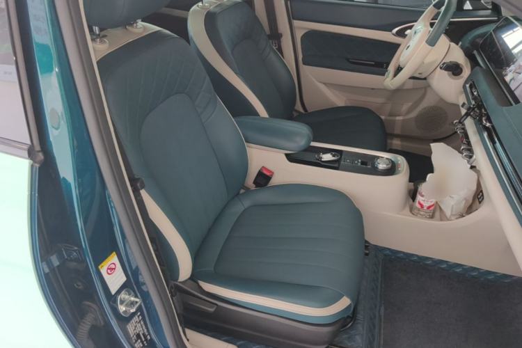 Used ORA Good Cat 2021 500km Long-Range Poseidon Edition Lithium-Ion Battery Right Front Seat