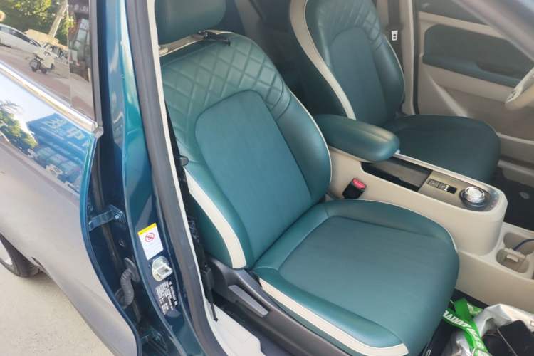 Used ORA Good Cat 2021 400km Standard Range Athena Edition Lithium-Ion Battery Right Front Seat