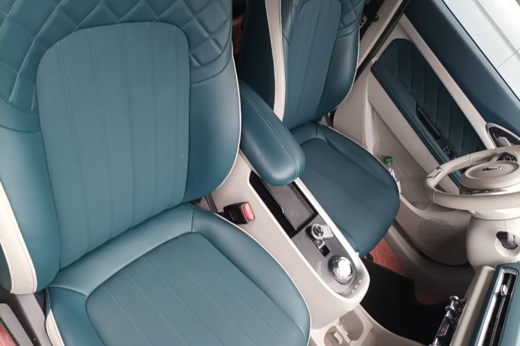 Used ORA Good Cat 2021 400km Standard Range Athena Edition Lithium-Ion Battery Right Front Seat