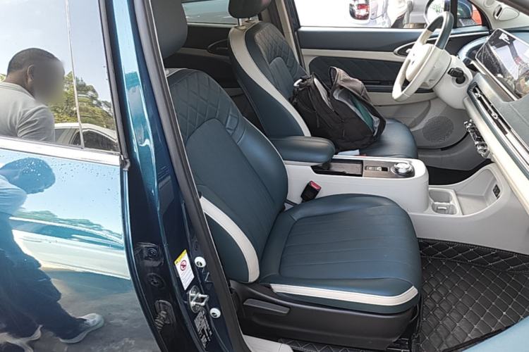 Used ORA Good Cat 2021 400km Standard Range Athena Edition Lithium-Ion Battery Right Front Seat
