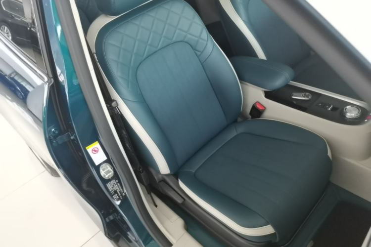 Used ORA Good Cat 2021 400km Standard Range Athena Edition Lithium Iron Phosphate Right Front Seat