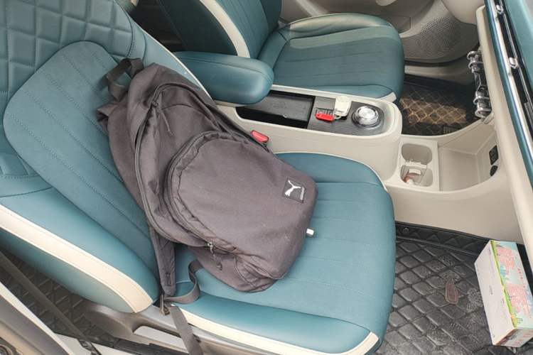 Used ORA Good Cat 2021 400km Standard Range Venus Edition Lithium Iron Phosphate Right Front Seat