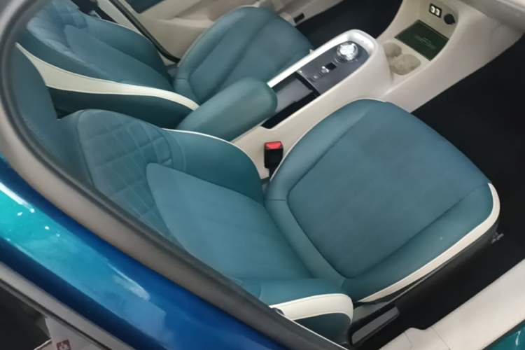 Used ORA Good Cat 2021 400km Standard Range Athena Edition Lithium Iron Phosphate Right Front Seat