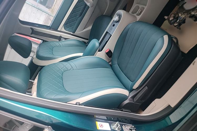 Used ORA Good Cat 2021 400km Standard Range Athena Edition Lithium-Ion Battery Right Front Seat