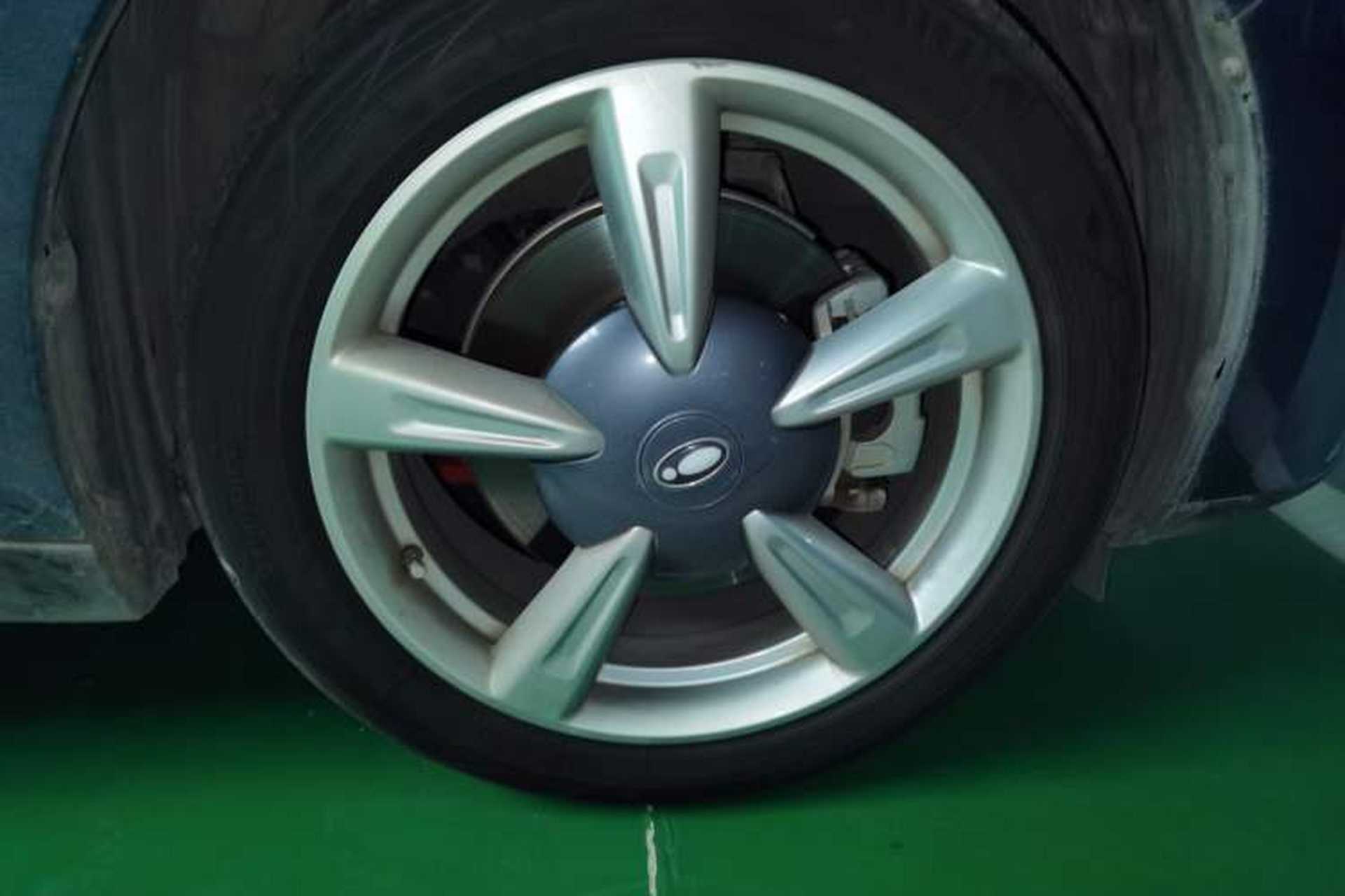 Used ORA Good Cat 2021 400km Standard Range Venus Edition Lithium Iron Phosphate Right Front Wheel Hub