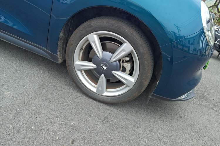 Used ORA Good Cat 2021 400km Standard Range Venus Edition Lithium-Ion Battery Right Front Wheel Hub