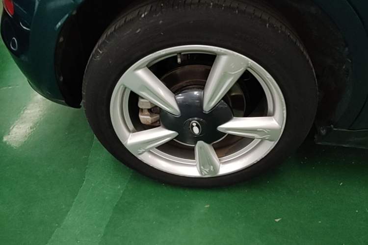 Used ORA Good Cat 2021 400km Standard Range Venus Edition Lithium-Ion Battery Right Rear Wheel Hub