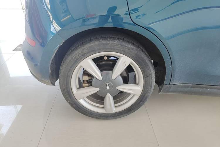 Used ORA Good Cat 2021 400km Standard Range Venus Edition Lithium-Ion Battery Right Rear Wheel Hub