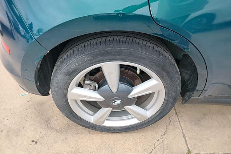 Used ORA Good Cat 2021 400km Standard Range Athena Edition Lithium-Ion Battery Right Rear Wheel Hub
