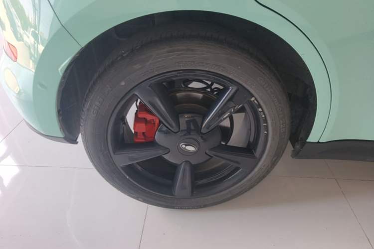 Used ORA Good Cat 2021 500km Long-Range Poseidon Edition Lithium-Ion Battery Right Rear Wheel Hub