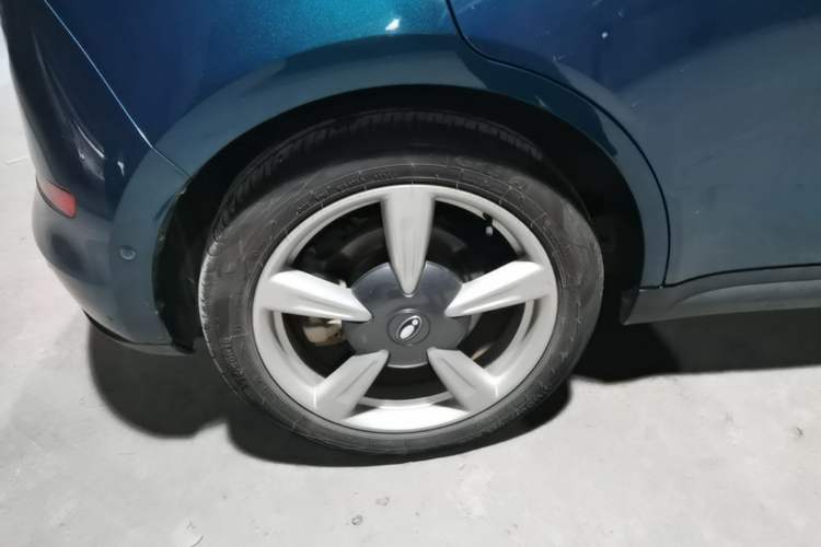 Used ORA Good Cat 2021 400km Standard Range Athena Edition Lithium Iron Phosphate Right Rear Wheel Hub