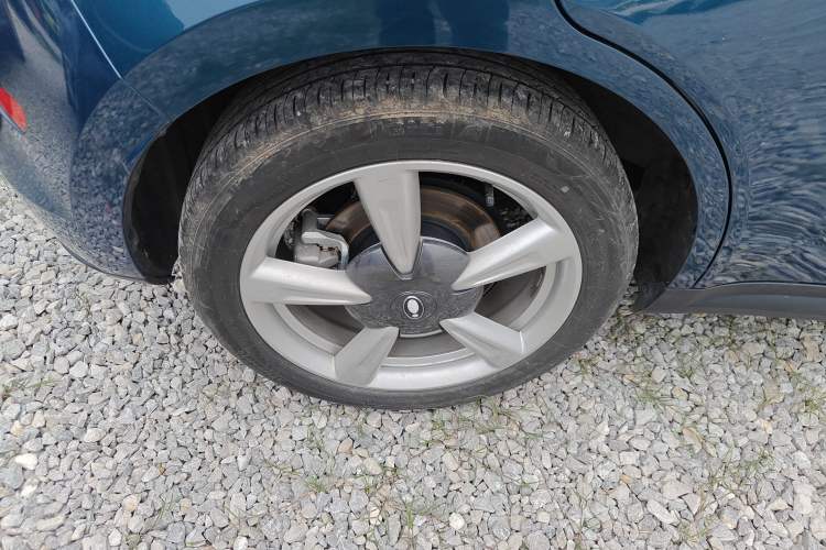 Used ORA Good Cat 2021 400km Standard Range Venus Edition Lithium-Ion Battery Right Rear Wheel Hub