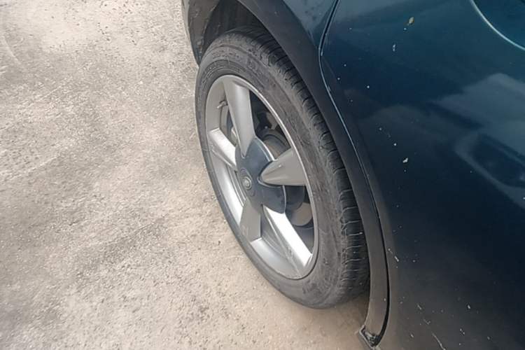 Used ORA Good Cat 2021 400km Standard Range Athena Edition Lithium-Ion Battery Right Rear Wheel Hub