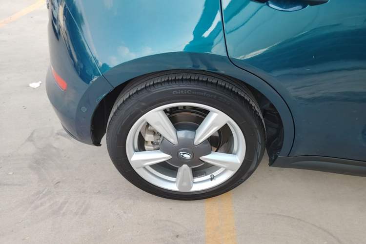 Used ORA Good Cat 2021 400km Standard Range Athena Edition Lithium Iron Phosphate Right Rear Wheel Hub