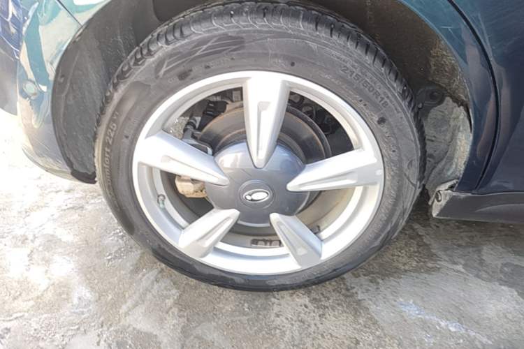 Used ORA Good Cat 2021 400km Standard Range Athena Edition Lithium-Ion Battery Right Rear Wheel Hub