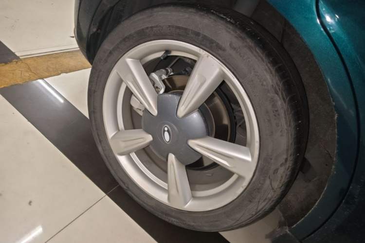 Used ORA Good Cat 2021 400km Standard Range Athena Edition Lithium Iron Phosphate Right Rear Wheel Hub