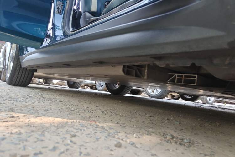 Used ORA Good Cat 2021 400km Standard Range Athena Edition Lithium-Ion Battery Right Side Sill