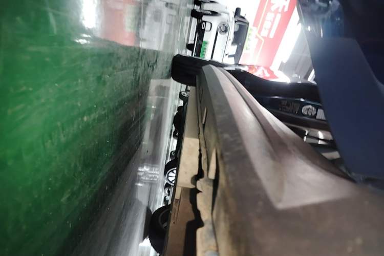 Used ORA Good Cat 2021 400km Standard Range Athena Edition Lithium Iron Phosphate Right Side Sill