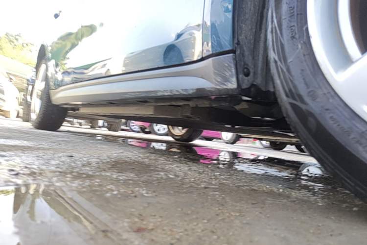 Used ORA Good Cat 2021 400km Standard Range Athena Edition Lithium-Ion Battery Right Side Sill