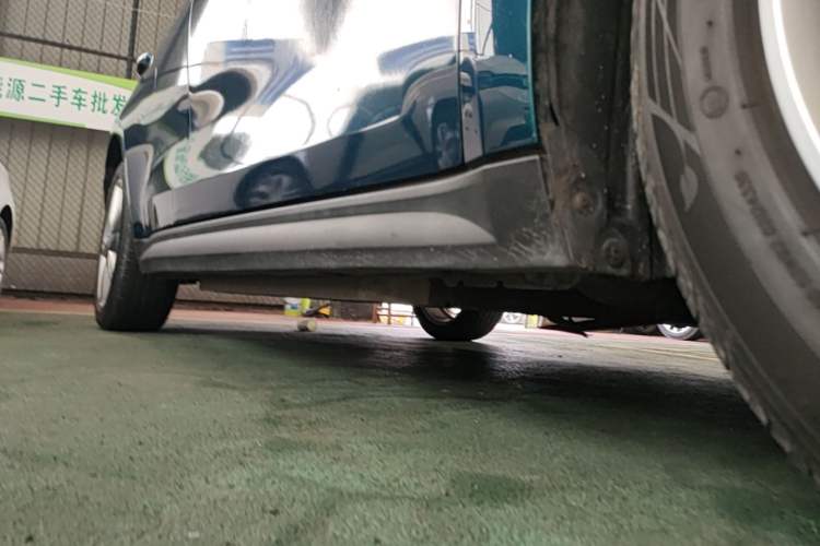 Used ORA Good Cat 2021 400km Standard Range Venus Edition Lithium Iron Phosphate Right Side Sill