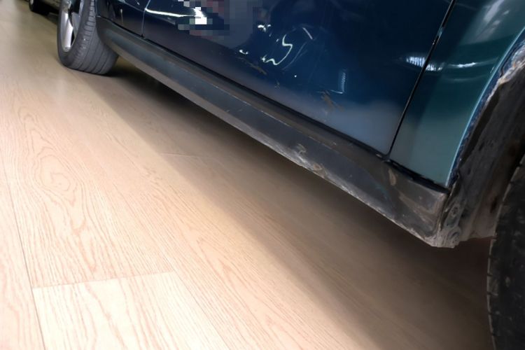 Used ORA Good Cat 2021 400km Standard Range Athena Edition Lithium-Ion Battery Right Side Sill