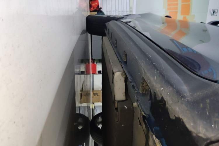 Used ORA Good Cat 2021 400km Standard Range Venus Edition Lithium Iron Phosphate Right Side Sill