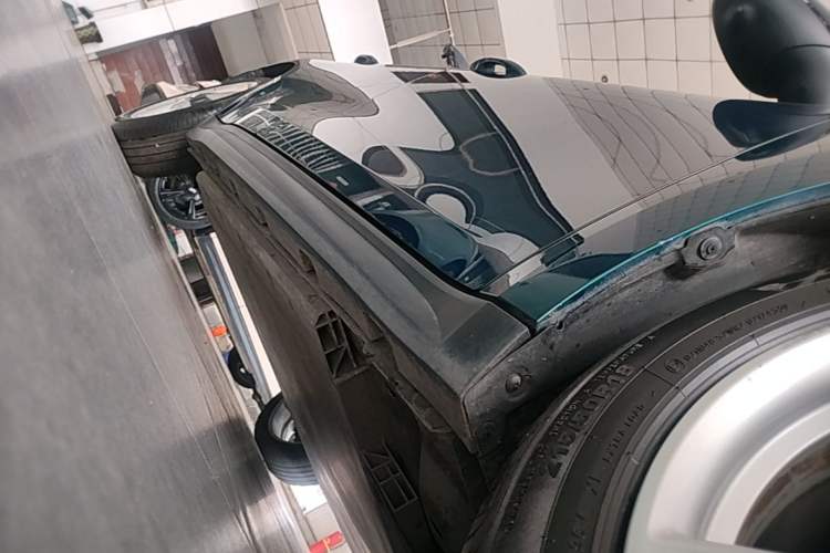Used ORA Good Cat 2021 400km Standard Range Athena Edition Lithium-Ion Battery Right Side Sill