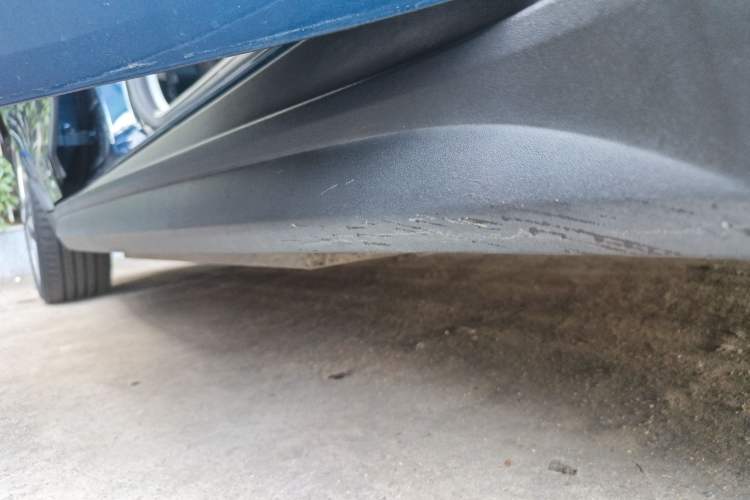 Used ORA Good Cat 2021 400km Standard Range Venus Edition Lithium Iron Phosphate Right Side Sill
