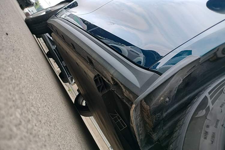Used ORA Good Cat 2021 400km Standard Range Venus Edition Lithium-Ion Battery Right Side Sill