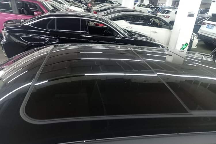 Used ORA Good Cat 2021 400km Standard Range Venus Edition Lithium-Ion Battery Roof