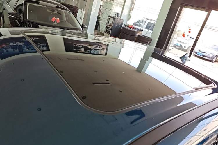 Used ORA Good Cat 2021 400km Standard Range Venus Edition Lithium-Ion Battery Roof