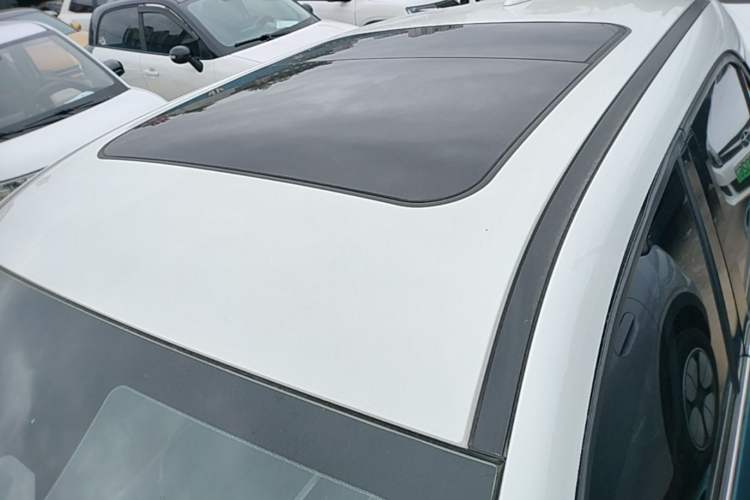 Used ORA Good Cat 2021 400km Standard Range Athena Edition Lithium-Ion Battery Roof