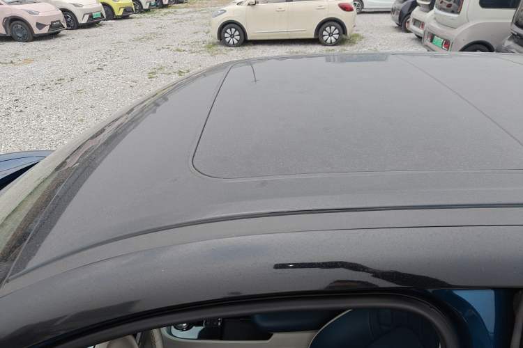 Used ORA Good Cat 2021 400km Standard Range Venus Edition Lithium-Ion Battery Roof