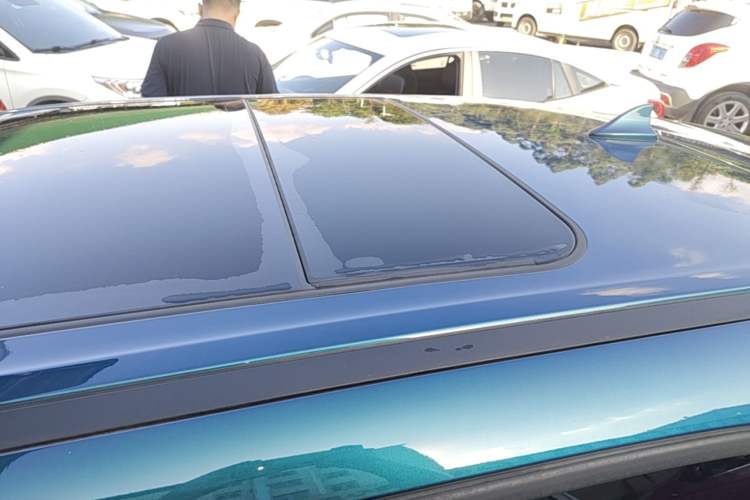 Used ORA Good Cat 2021 400km Standard Range Athena Edition Lithium-Ion Battery Roof