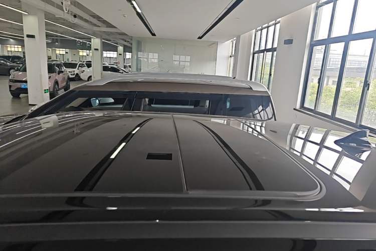 Used ORA Good Cat 2021 400km Standard Range Venus Edition Lithium-Ion Battery Roof